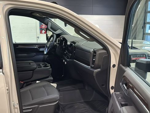 Used 2026 GMC Sierra 3500 SLE w/ SLE Value Package image 12