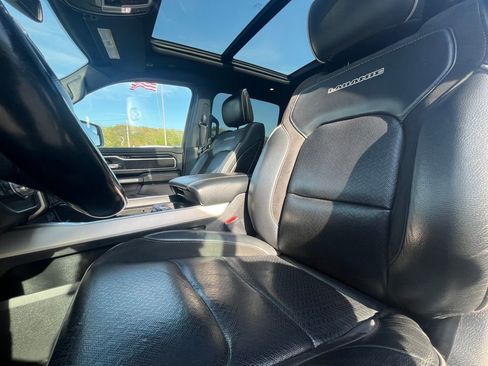 Used 2019 RAM 1500 Laramie AWD/4WD image 25