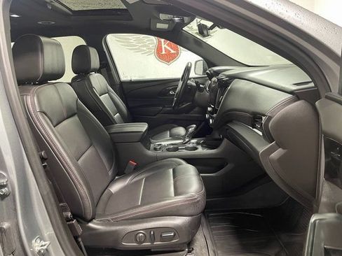 Used 2023 Chevrolet Traverse RS w/ LPO, Floor Liner Package AWD/4WD image 23