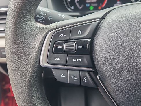 Used 2018 Honda Accord LX image 12