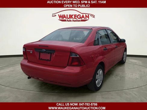 Used 2007 Ford Focus SE FWD image 5