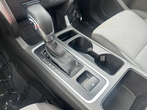 Used 2018 Ford Escape SE w/ Ford Safe & Smart Package FWD image 34