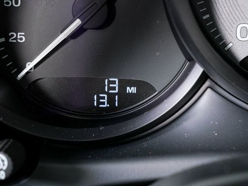 New 2026 Porsche Macan S image 12