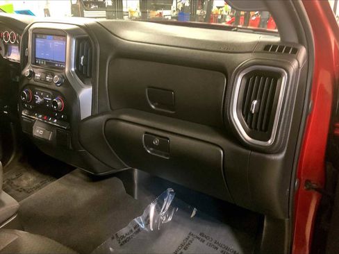 Used 2020 Chevrolet Silverado 1500 LT w/ All-Star Edition image 17