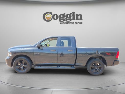 Used 2017 RAM 1500 Express w/ Black Ram 1500 Express Group image 2