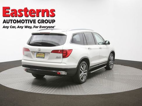Used 2017 Honda Pilot Elite image 45