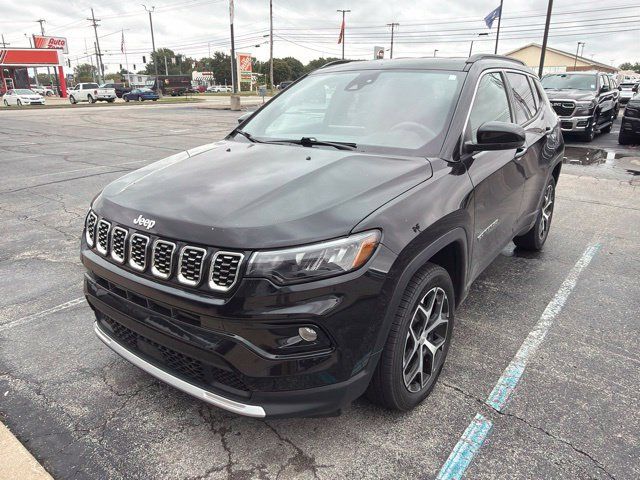 Used 2024 Jeep Compass Limited AWD/4WD image 2