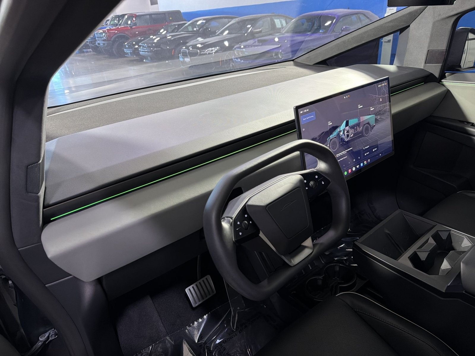 Used 2024 Tesla Cybertruck AWD Crew Cab image 16