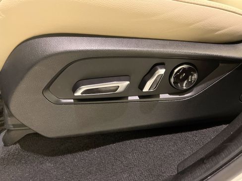 Used 2023 Acura MDX SH-AWD image 23