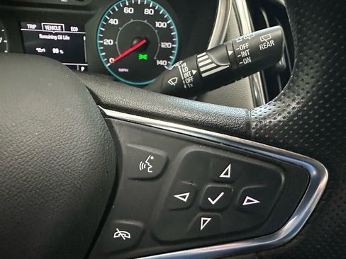 Used 2021 Chevrolet Equinox LS w/ LS Convenience Package FWD image 40