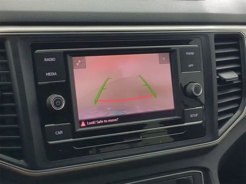 Used 2018 Volkswagen Atlas S image 27