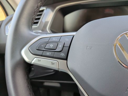 Used 2024 Volkswagen Tiguan Wolfsburg Edition w/ Panoramic Sunroof Package image 21