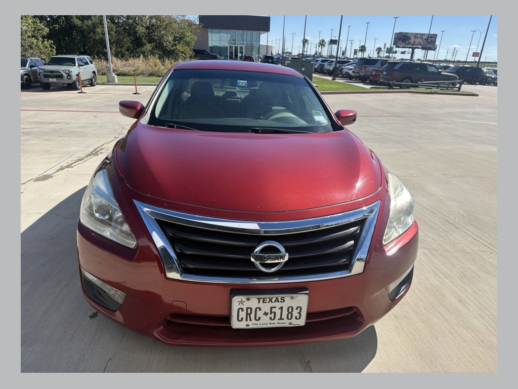 Used 2014 Nissan Altima 2.5 S FWD image 1