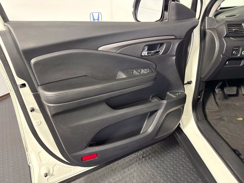 Certified 2018 Honda Pilot EX-L image 14