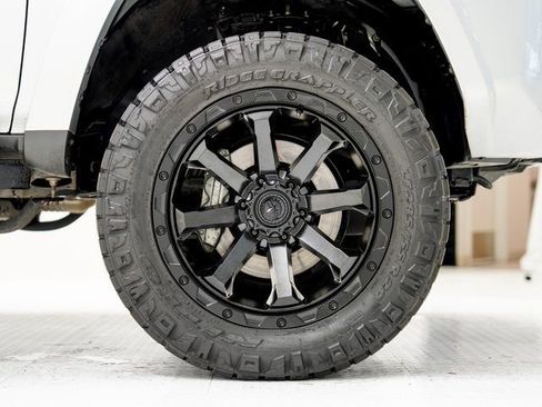 Used 2023 Toyota 4Runner SR5 Premium w/ Moonroof Package image 4