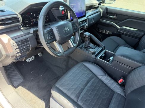 Used 2024 Toyota Tacoma TRD Sport w/ TRD Sport Premium Package AWD/4WD image 13