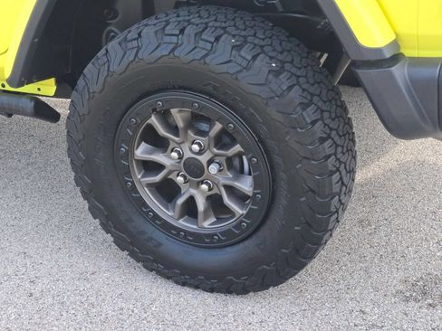 Used 2023 Jeep Wrangler Unlimited Rubicon 392 w/ Trailer Tow Package AWD/4WD image 16
