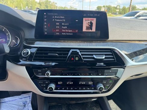 Used 2019 BMW 530i xDrive w/ Premium Package AWD/4WD image 8