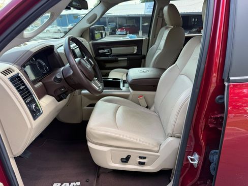 Used 2014 RAM 1500 Laramie w/ Convenience Group AWD/4WD image 13