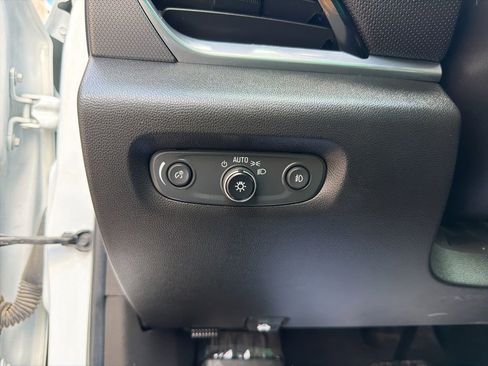 Used 2019 Chevrolet Traverse Premier AWD/4WD image 14