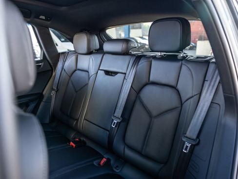 Certified 2026 Porsche Macan AWD/4WD image 41