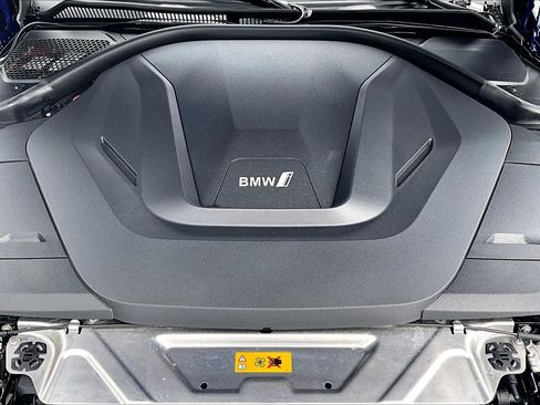 Used 2024 BMW i4 eDrive35 w/ M Sport Package RWD image 33