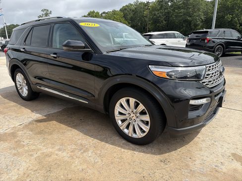 Used 2021 Ford Explorer Limited w/ Hybrid Equipment Group 310A RWD image 4