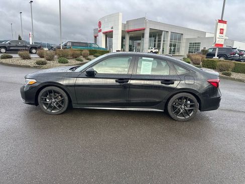 Used 2025 Honda Civic Sport image 6