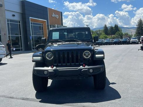 Used 2020 Jeep Gladiator Rubicon AWD/4WD image 2