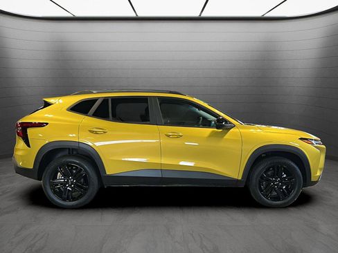 Used 2025 Chevrolet Trax ACTIV w/ Driver Confidence Package image 6