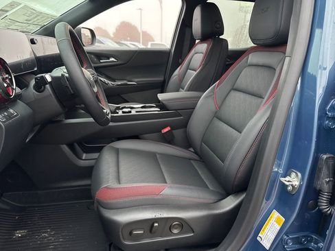 New 2026 Chevrolet Equinox RS w/ LPO, Floor Liner Package image 16
