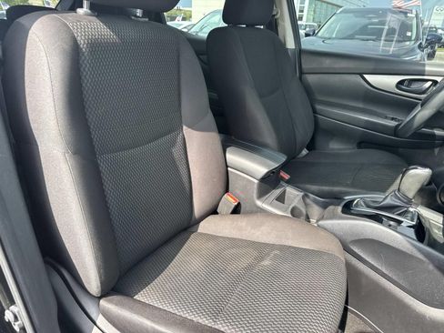 Used 2021 Nissan Rogue Sport S FWD image 12