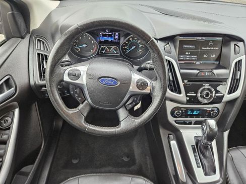 Used 2013 Ford Focus SE FWD image 15