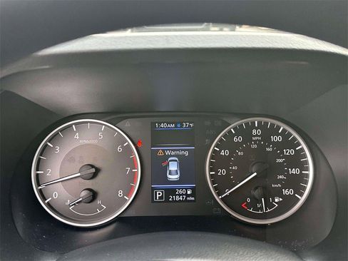 Certified 2024 Nissan Sentra SV w/ SV Premium Package image 24