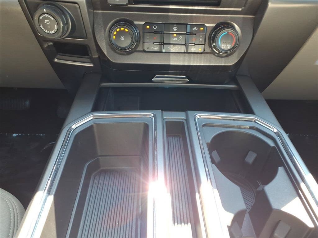 Used 2018 Ford F150 XLT w/ Equipment Group 302A Luxury AWD/4WD image 28