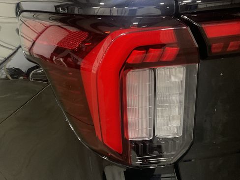 Used 2026 Ford Explorer ST AWD/4WD image 10