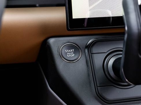 New 2026 Land Rover Defender 110 X AWD/4WD image 28