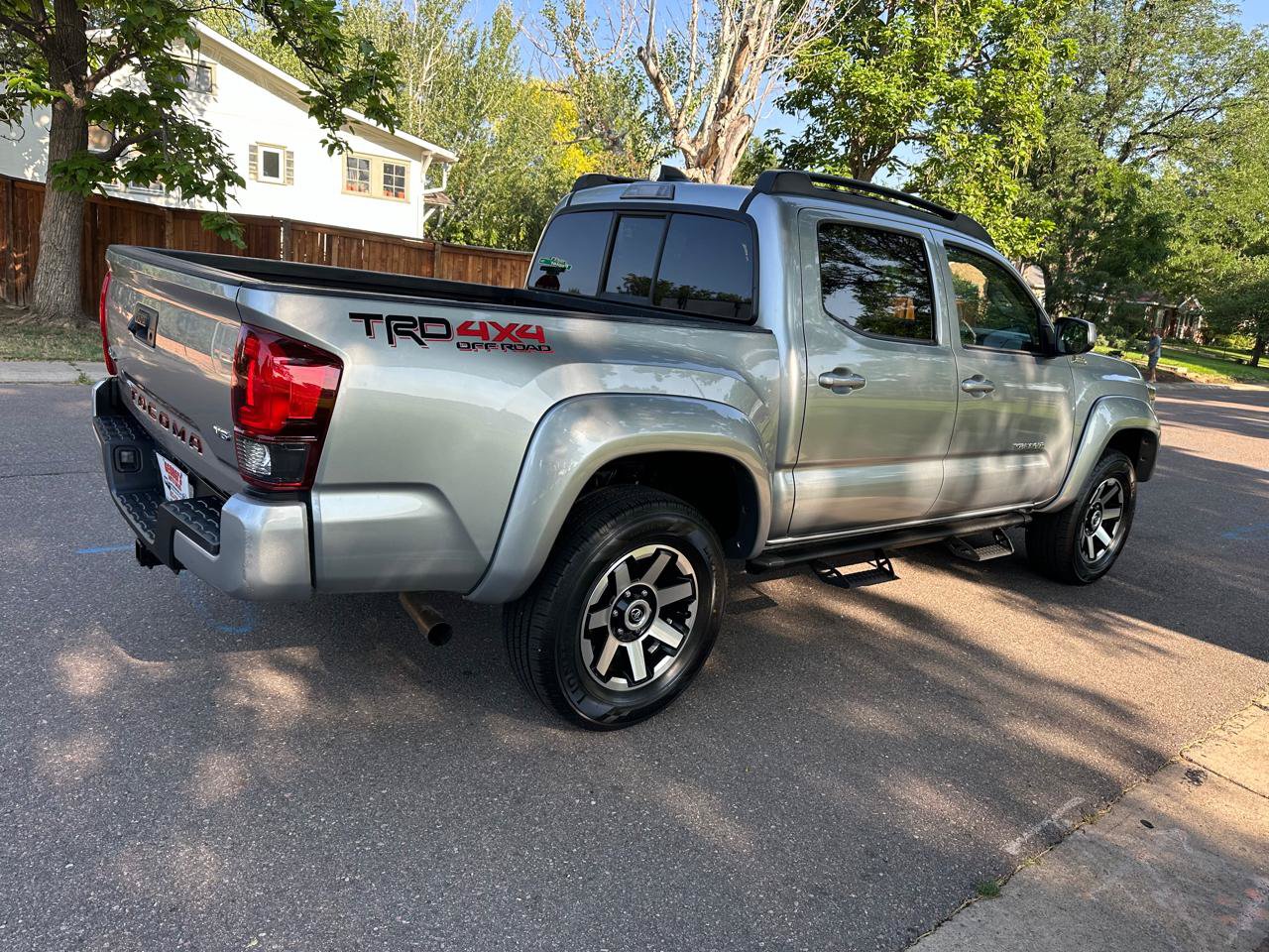 Used 2022 Toyota Tacoma SR AWD/4WD image 5