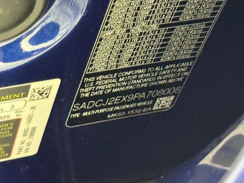 Used 2023 Jaguar F-PACE S image 25