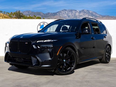Used 2025 BMW X7 M60i AWD/4WD image 8