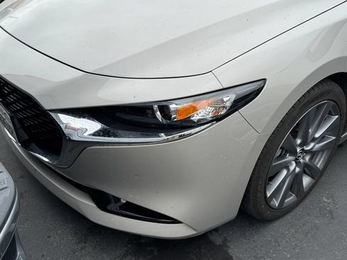 Used 2025 MAZDA MAZDA3 s FWD image 16