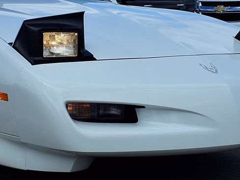 Used 1991 Pontiac Firebird Coupe image 27