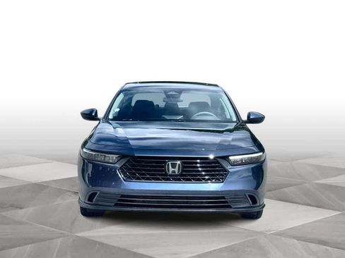 Used 2023 Honda Accord EX image 3