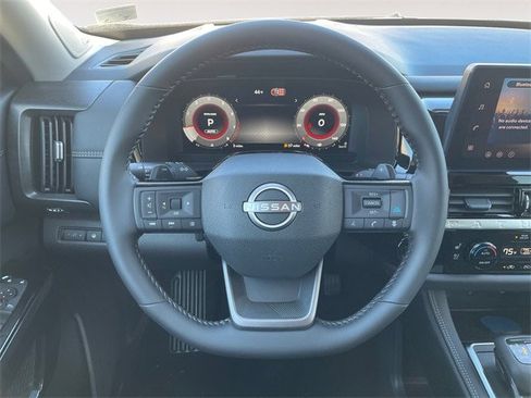 New 2026 Nissan Pathfinder Platinum image 12