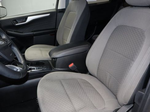 Certified 2022 Ford Escape SE w/ Cold Weather Package image 26