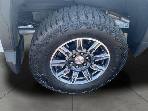 Used 2026 GMC Sierra 1500 AT4 w/ AT4 Premium Package AWD/4WD image 26