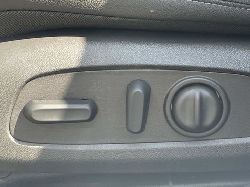 Used 2025 Chevrolet Trax ACTIV w/ Driver Confidence Package image 16