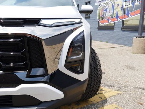 New 2027 Chevrolet Equinox ACTIV w/ Safety and Technology Package AWD/4WD image 3