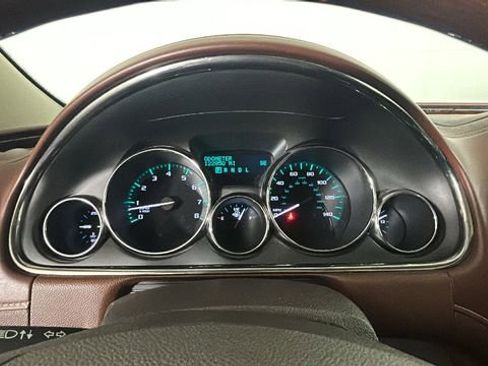 Used 2013 Buick Enclave Premium FWD image 18