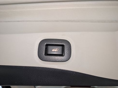 Used 2015 Nissan Rogue SV w/ SV Premium Package image 26